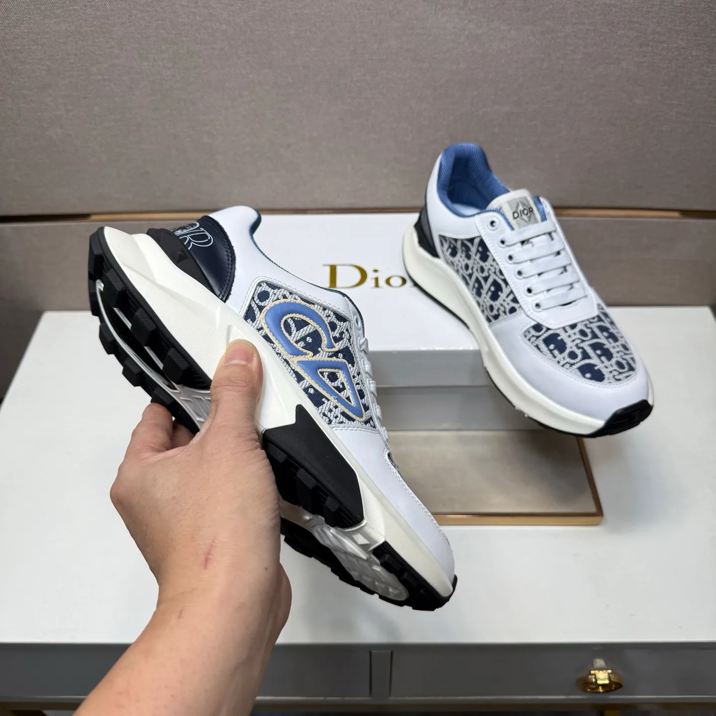 ⬛️Men's shoes💰p442 [Dior~] Men's casual shoes 2025z cabinet sales simultaneously 🔶Size: 38-44#️⃣ 🔷2 colors🔜The upper is made of multi-material splicing➕Mesh lining, comfortable and breathable, sole: original comfortable and wear-resistant outsole, ⚠️real thing📱photographed🎬real thing is better📢📢📢